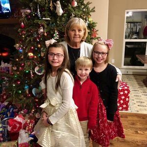 Meet your Posher, Connie